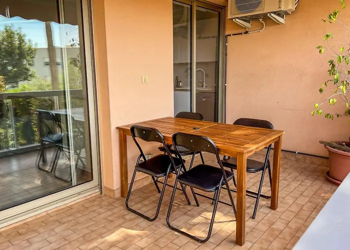 Appartement Carla - Vue Clim Wifi Parking - By Tgb