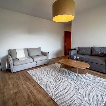 Carla - Vue Clim Wifi Parking - By Tgb Ajaccio (Corsica)