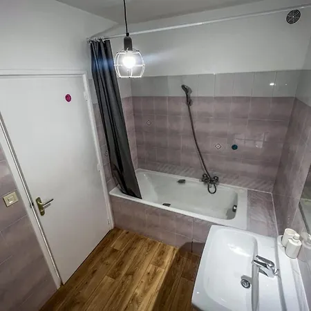 Carla - Vue Mer, Clim, Wifi, Parking - By Tgb *